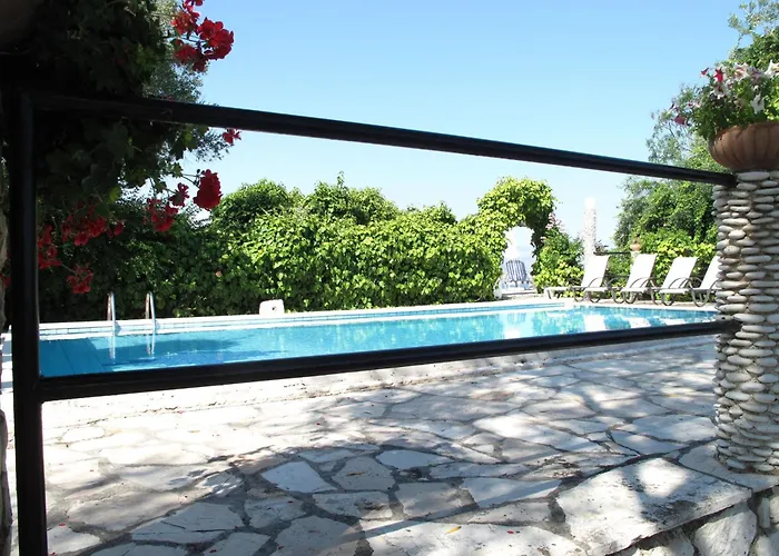 Nikatsas No 2 Tatil Evi Kerasa