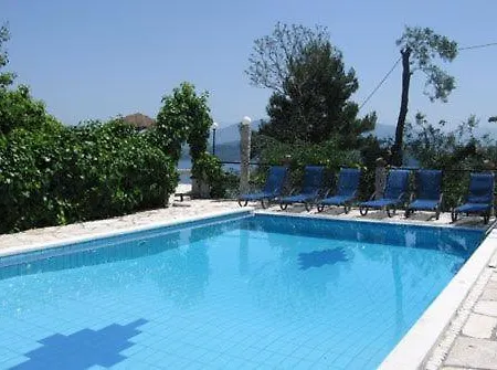 Nikatsas No 2 Holiday home Kerasa